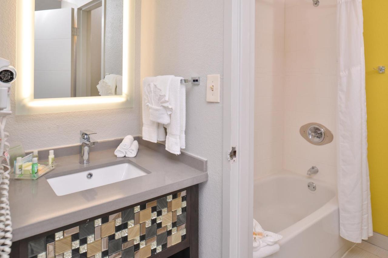 Holiday Inn Dallas-Richardson By Ihg Екстериор снимка