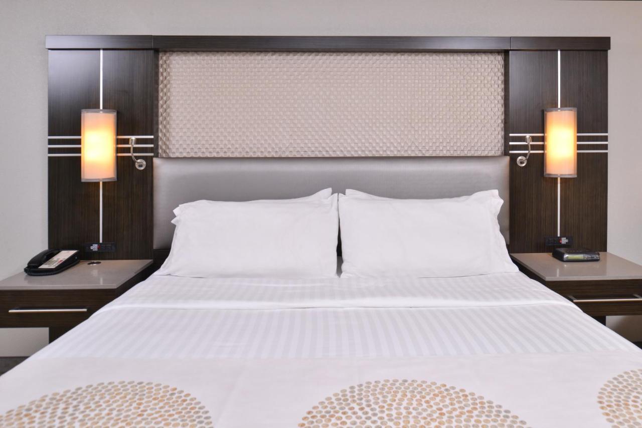 Holiday Inn Dallas-Richardson By Ihg Екстериор снимка